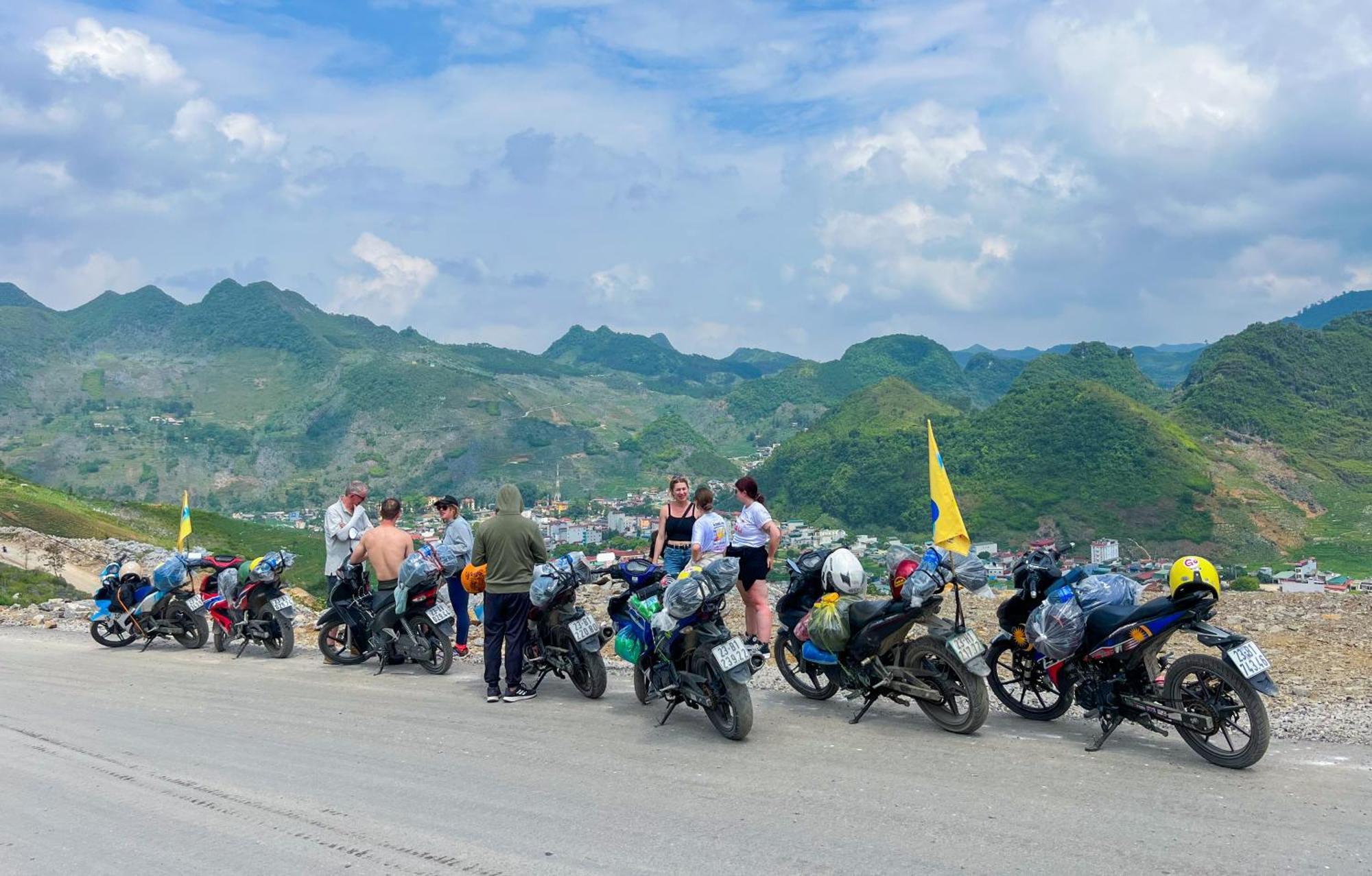 Hagianggo Hostel-Motorbikes Rental And Tour 하 기앙 외부 사진